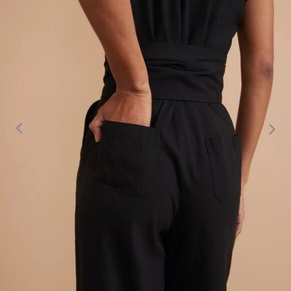 Marine Layer Vera Belted Jumpsuit in Black - Picture 4 of 6